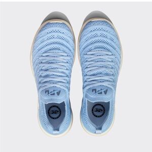 NEW APL BLUE/IVORY Athletic Shoes SZ 9 Men’s